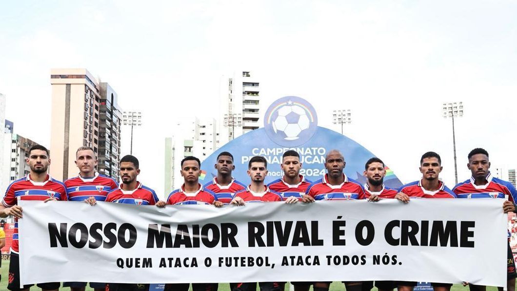 O futebol como reflexo da sociedade: problemas e impactos gerados.