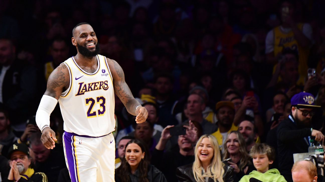 LeBron James, the Lakers player, is the first to reach 40,000 points in his career