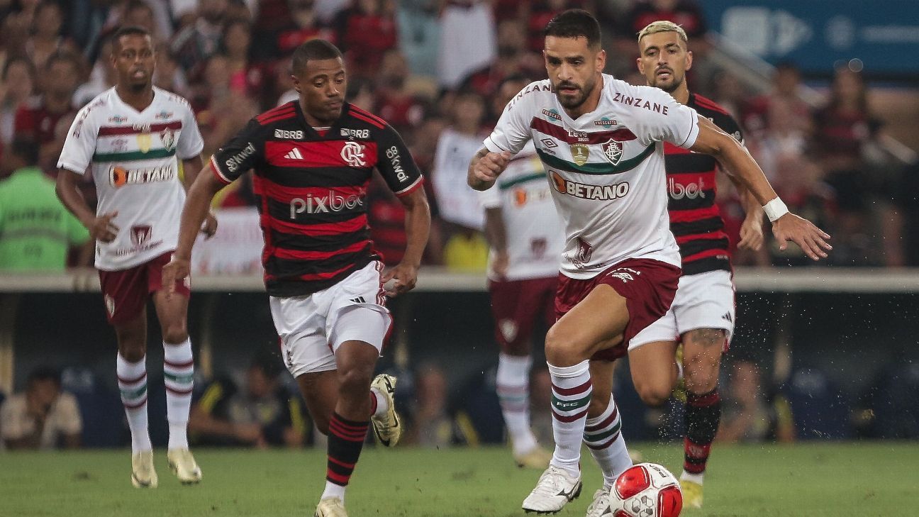 Flamengo assegura vaga na final do Carioca com empate sem gols contra Fluminense