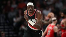 Suns refuerzan posición de pívot fichando a Duop Reath: fuentes