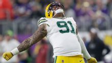 Commanders sign Preston Smith to bolster banged-up defense