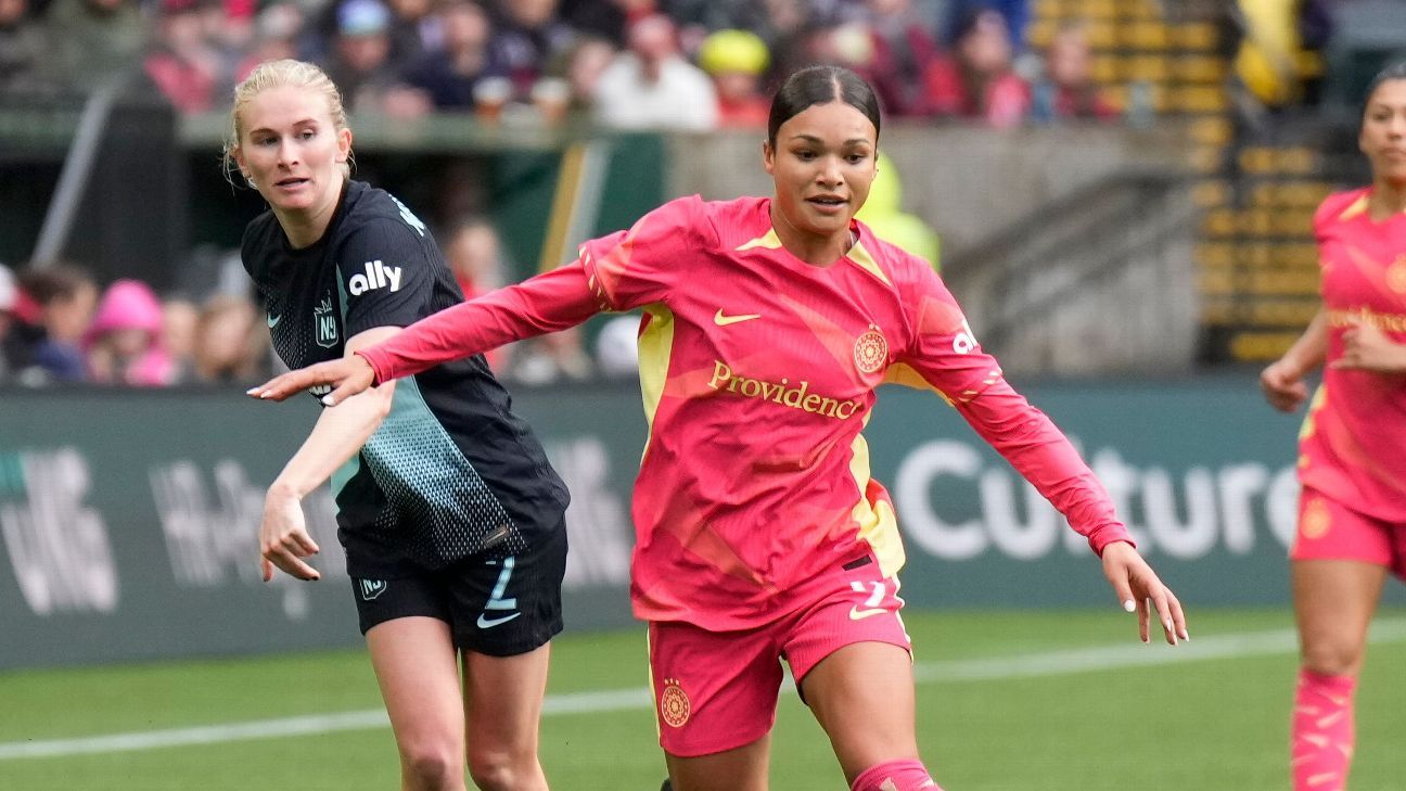 Sophia Smith signs record-breaking contract with Portland Thorns in the NWSL, emerging as the highest-paid player