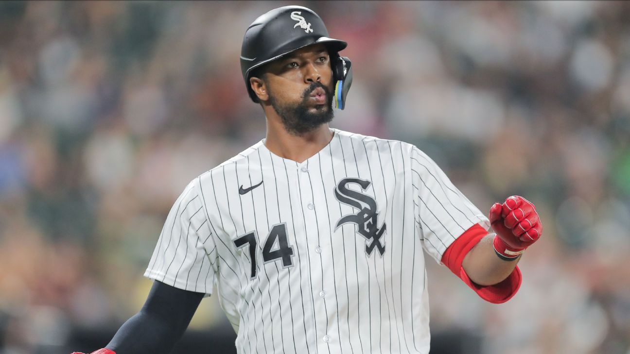 White Sox put Jimenez, Wilson on injured list