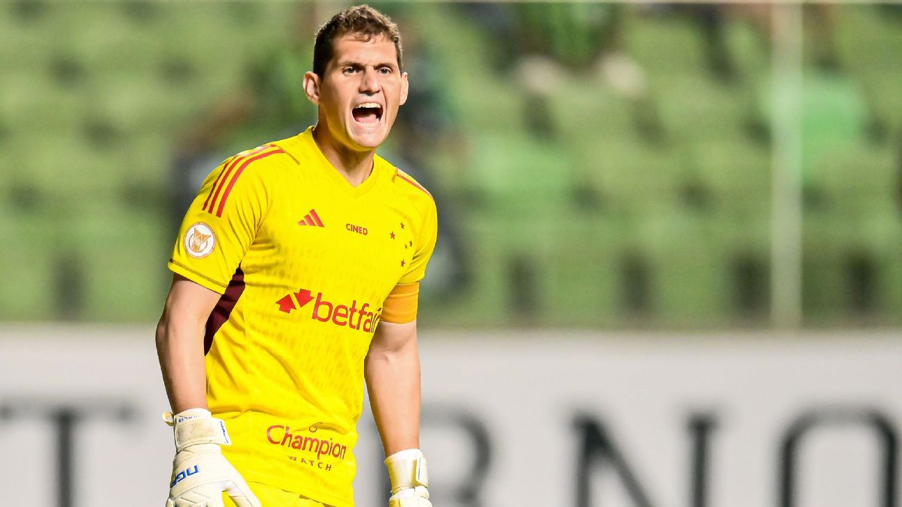 Rafael Cabral negocia saída do Cruzeiro e deve reforçar o Santos.