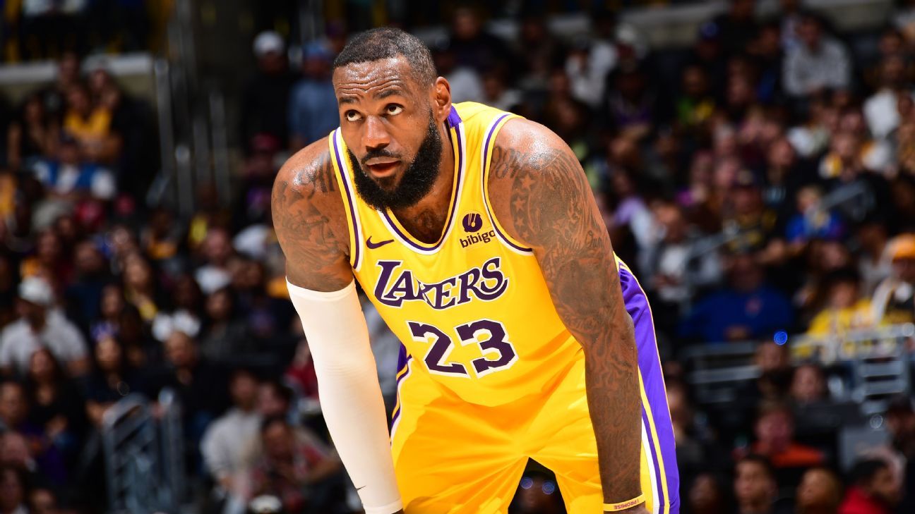 Fuentes: LeBron ayuda a los Lakers a aumentar su tope salarial firmando un acuerdo por debajo del máximo