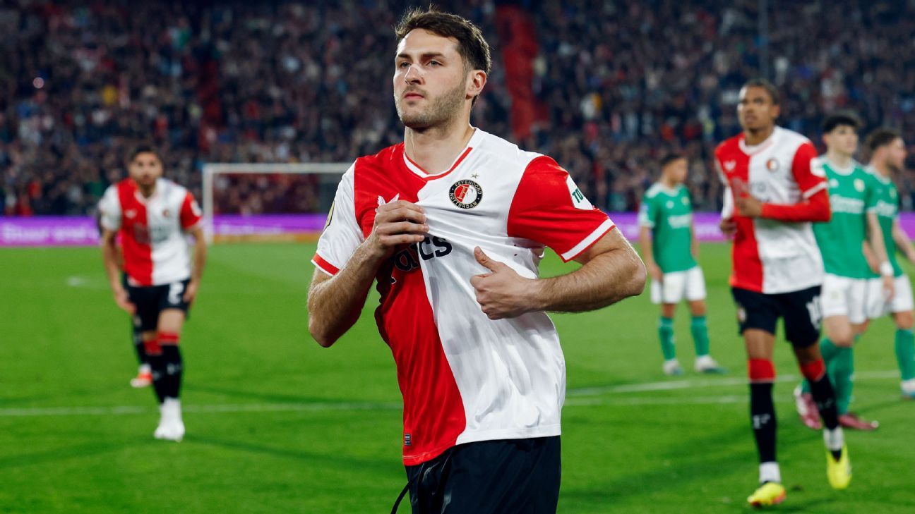 Santiago Giménez breaks drought with double for Feyenoord