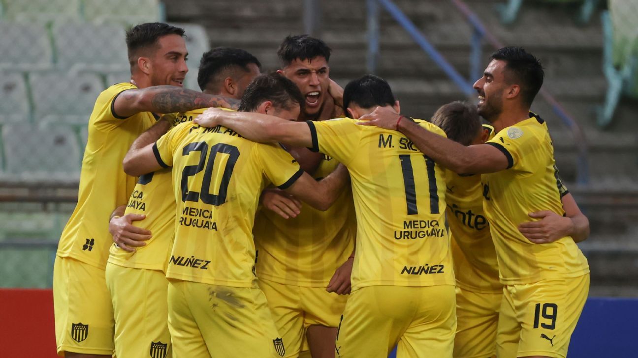 Peñarol ended a long streak of games without winning away from home in the CONMEBOL Libertadores