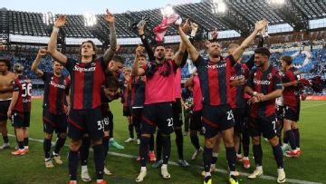 Champions League-chasing Bologna earn 2-0 win at Napoli
