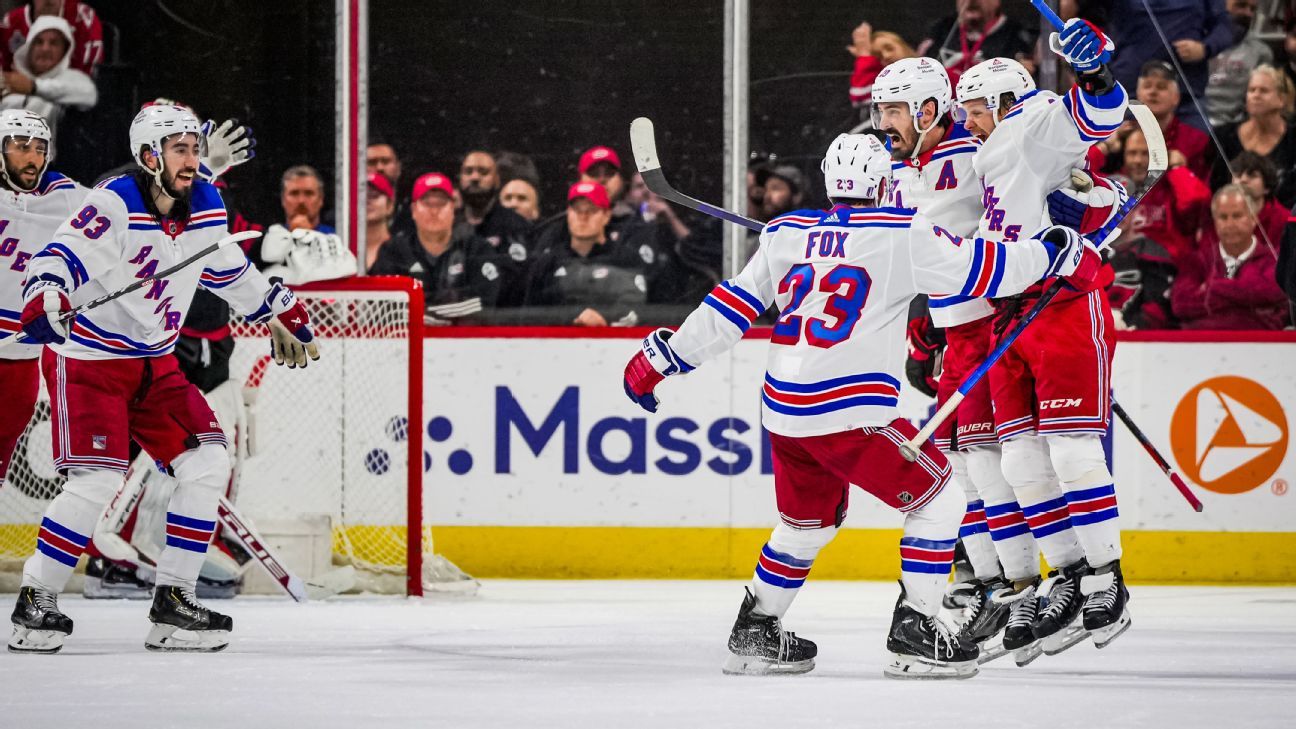 Kreider's hat trick in 3rd lifts Rangers to East final