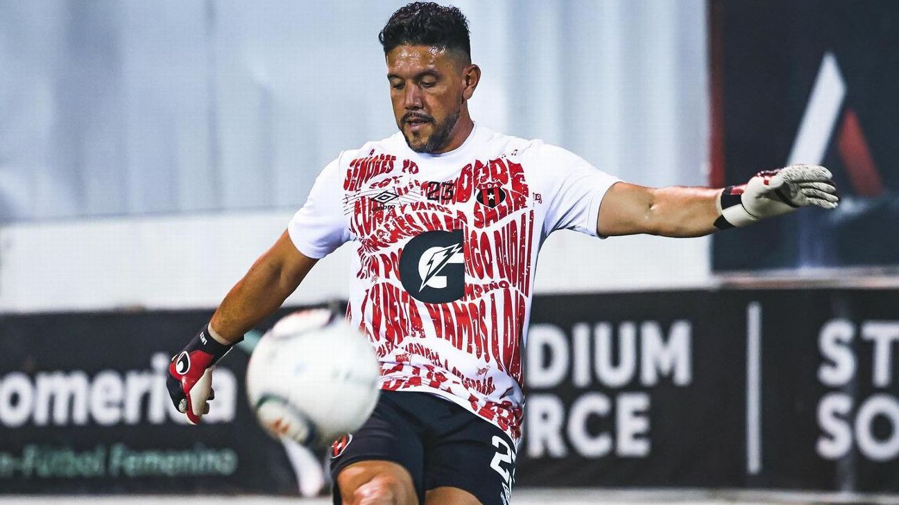 Suspenso rodea futuro de Leonel Moreira en Alajuelense ESPN