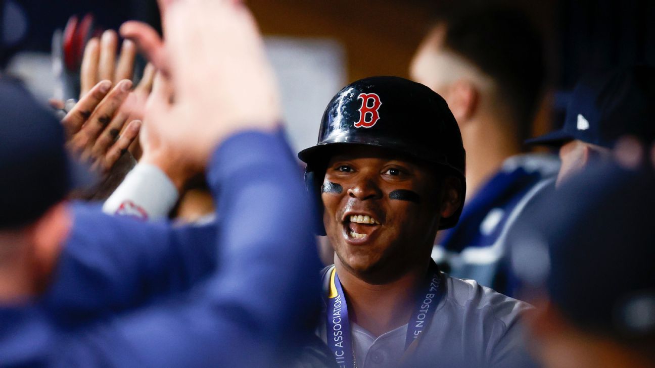 Devers' 6-game HR streak breaks Red Sox record