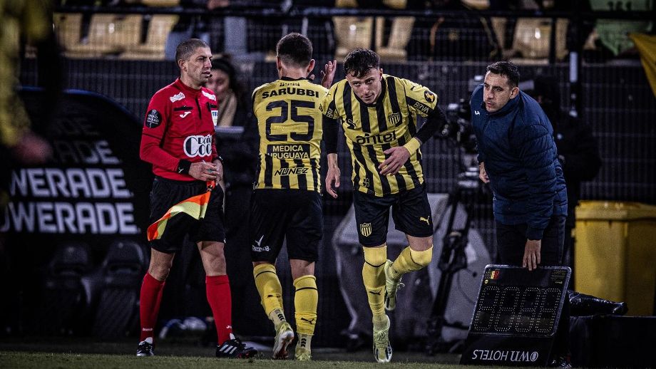 Barbas y Olase debutan en Peñarol
