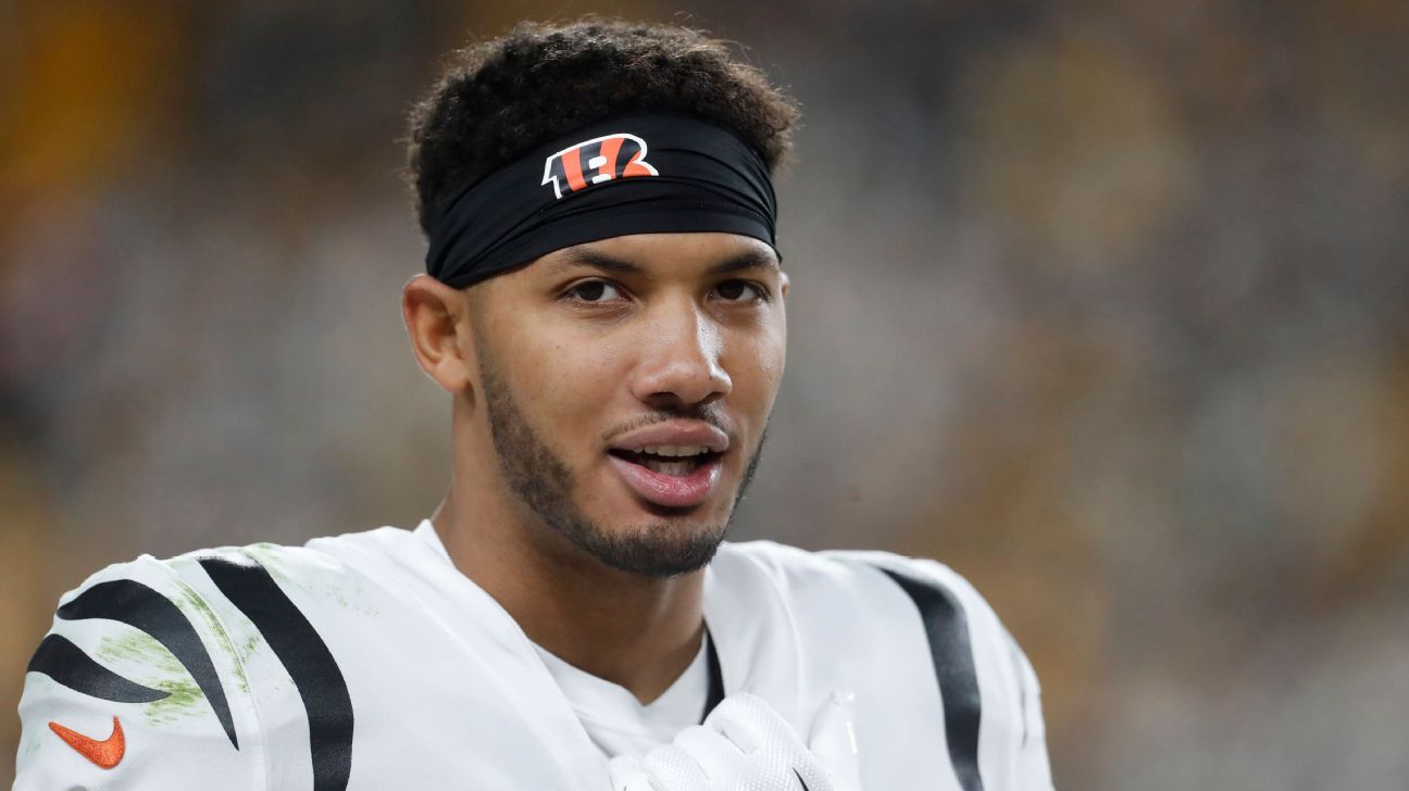 How WR Tyler Boyd became a leader one day after signing with the Titans