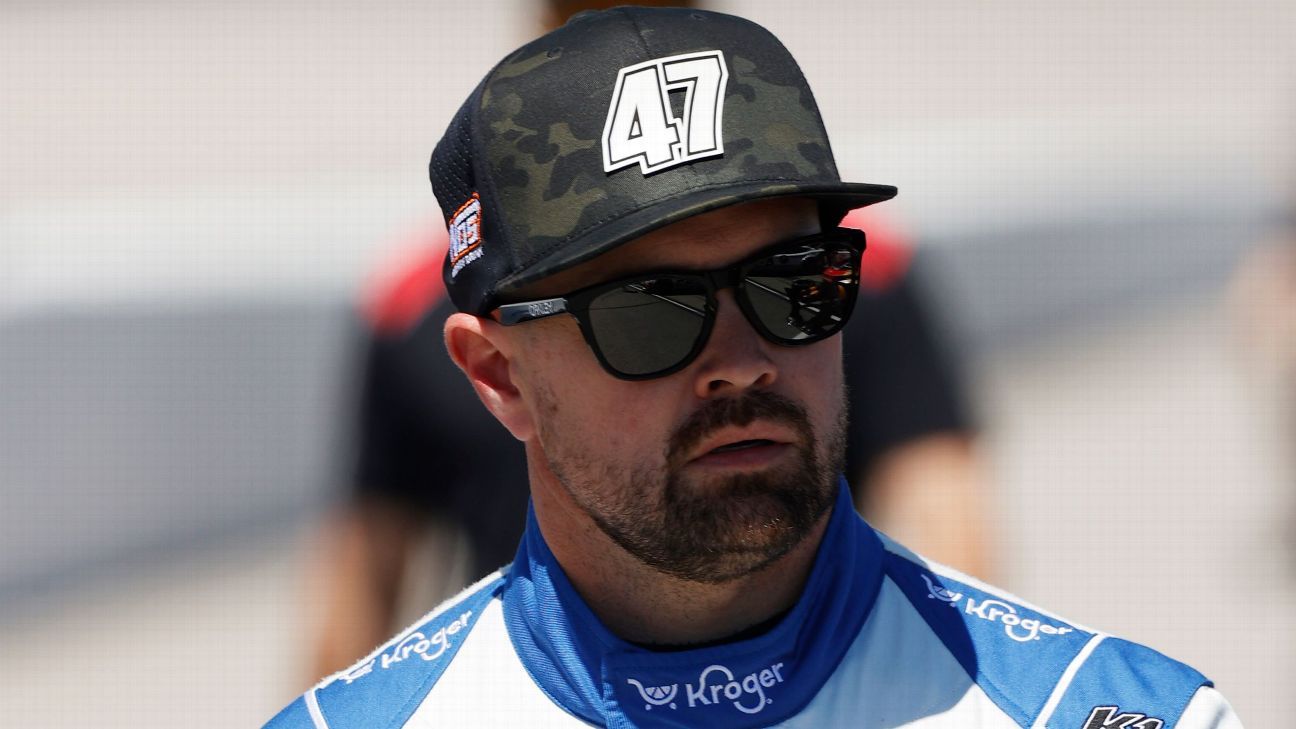 Elliott rips NASCAR for fining but promoting fight