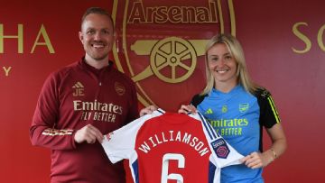 England's Leah Williamson signs new Arsenal contract
