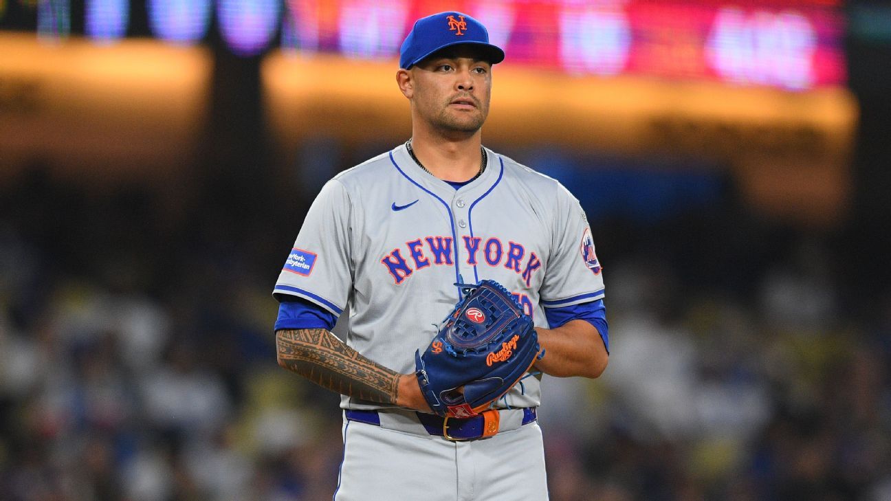 Manaea to begin in bullpen as Mets set rotation