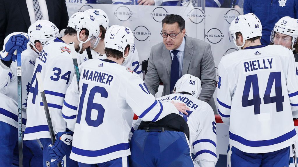 Assistant coach Boucher won't be back with Leafs