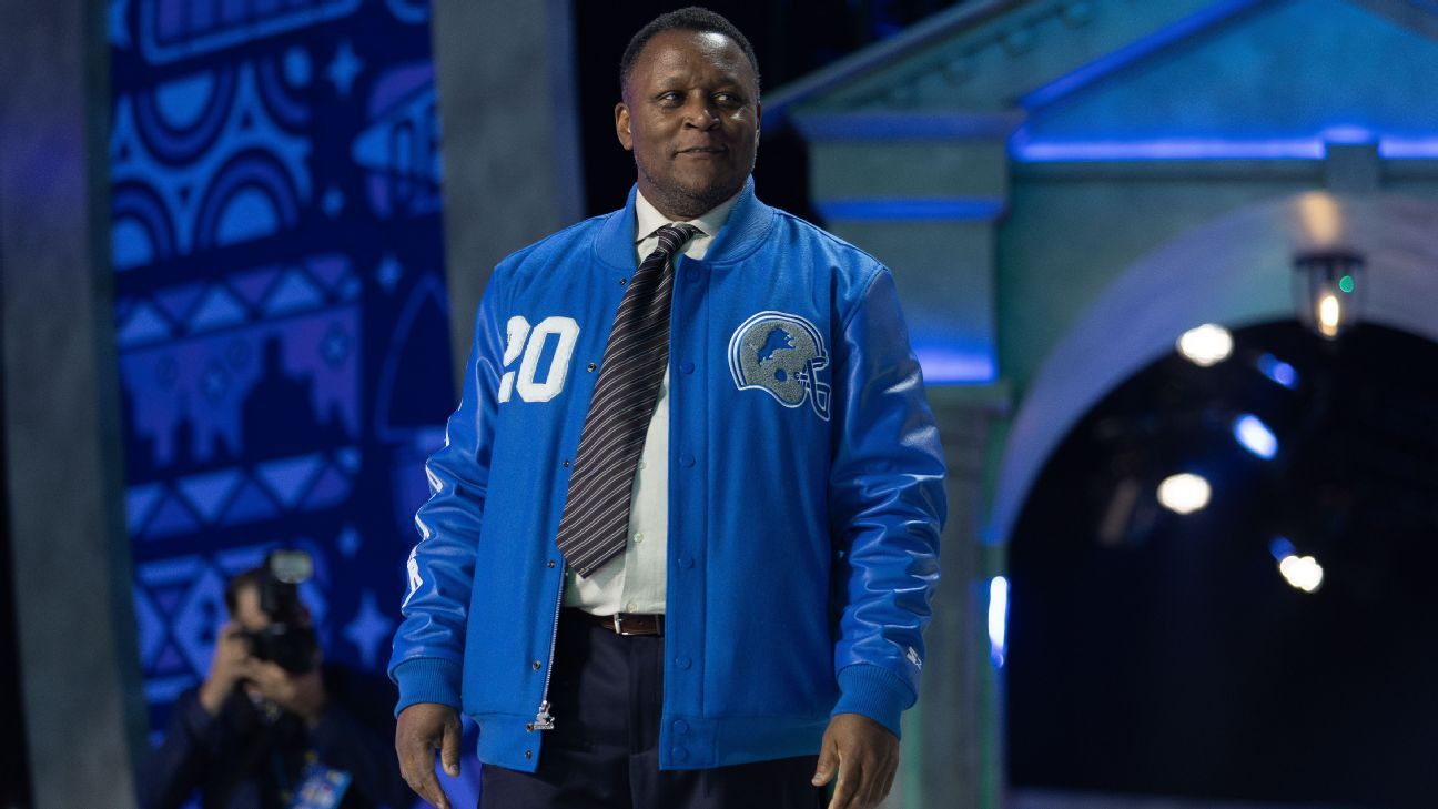Barry Sanders Shares Experience With Heart-Related Health Scare