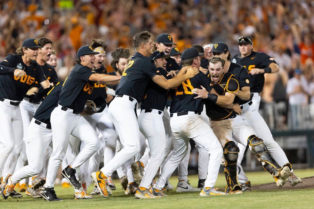 Vols earn first title in baseball with MCWS win