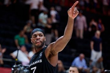 Hield, Bahamas win, Doncic, Slovenia fall in Olympic qualifying