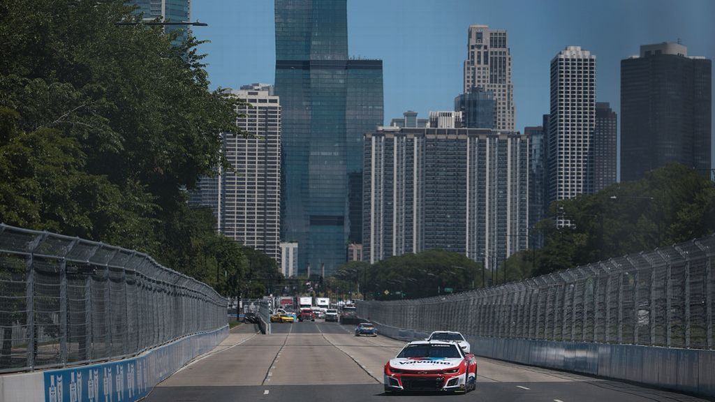 Larson on pole for NASCAR's Chicago street race