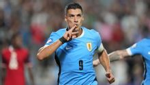 Diego Forlán abre as portas para volta de Suárez à seleção uruguaia: 'Por que não?'