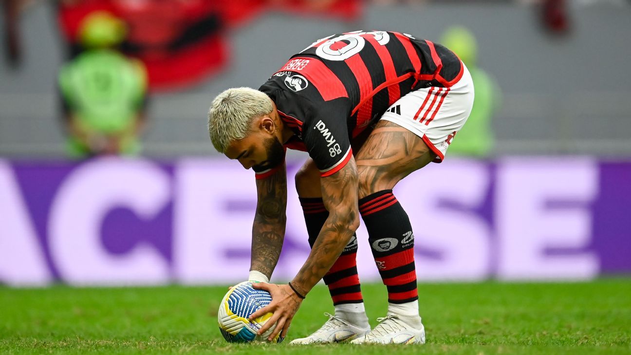 Pênalti do Flamengo repercute na Europa como um dos lances mais caricatos do Brasileirão