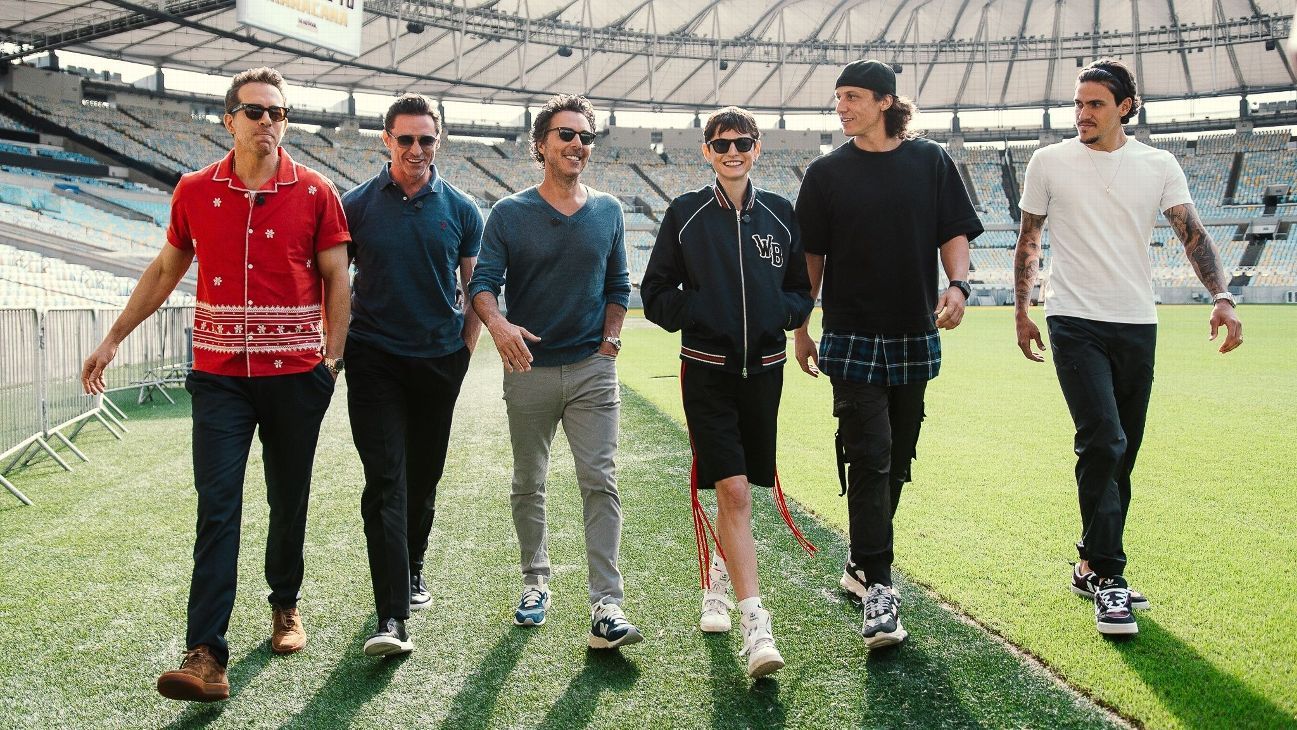 Flamengo recebe visita de Ryan Reynolds e Hugh Jackman no Maracanã