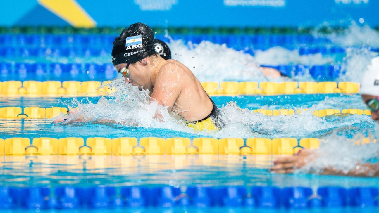 Maca Ceballos was unable to advance to the 100-meter breaststroke closing