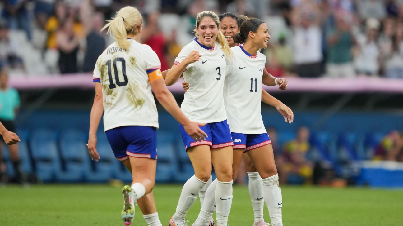 美国国家女子足球队以相同阵容夺得奥运会小组赛冠军