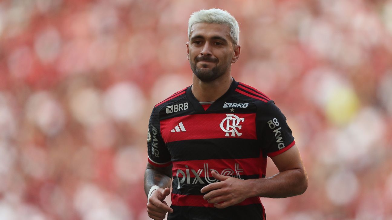AÍ NÃO DÁ! Arrascaeta fala de prazo de construção do estádio e cria dúvida sobre permanência no Flamengo