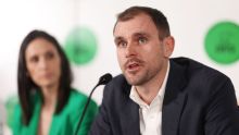 Australian players slam FIFA plan as Football Australia waits for more info