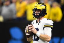 Stanford names ex-Michigan QB Davis Warren as starter