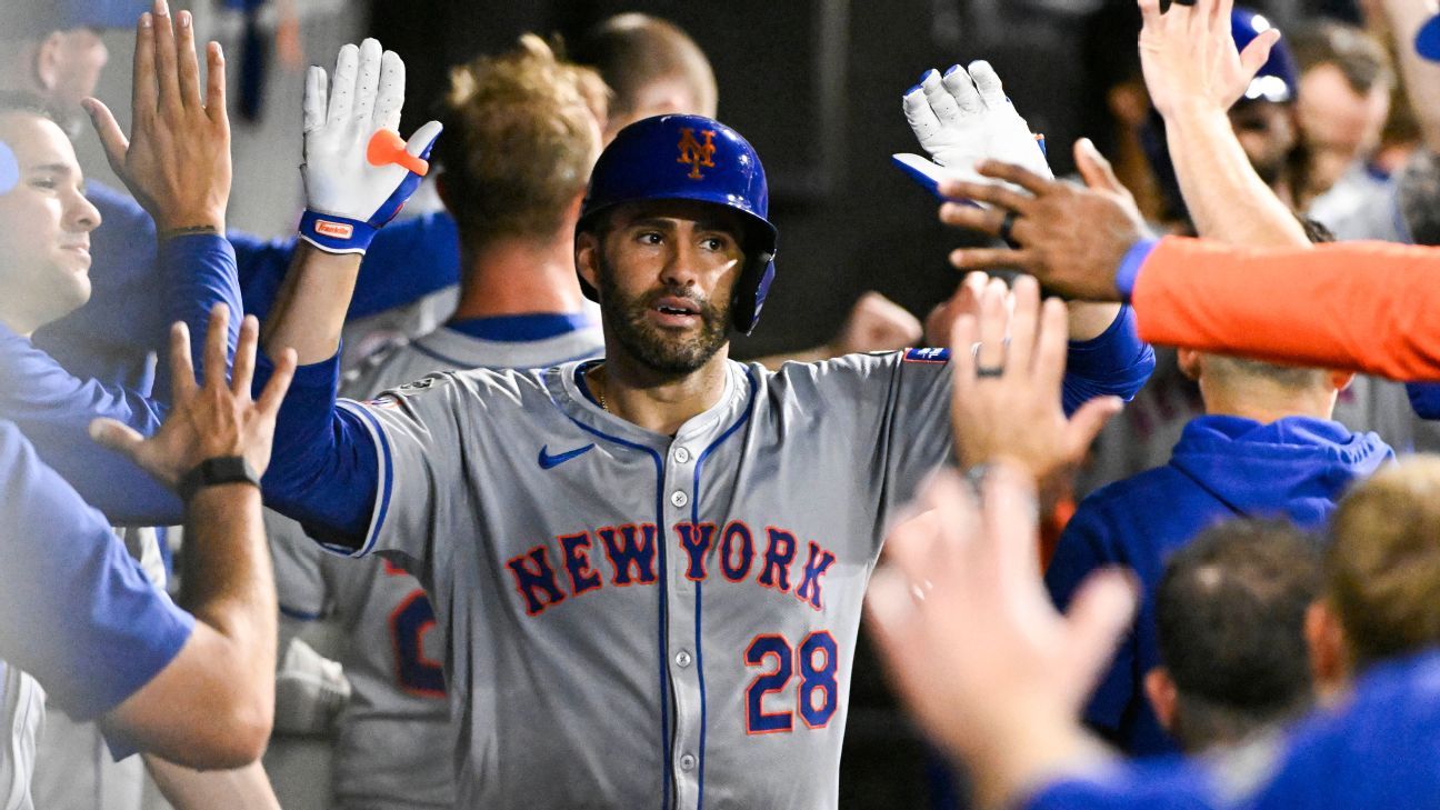 Mets activate DH Martinez from paternity list