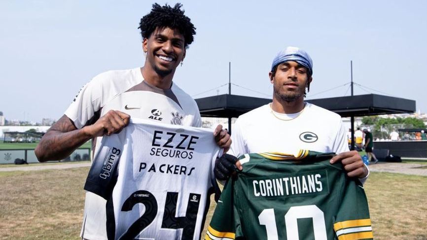 NFL no Brasil: Corinthians e Palmeiras trocam provocações em evento mundial.