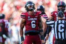 Star edge Dylan Stewart returning to South Carolina for '26