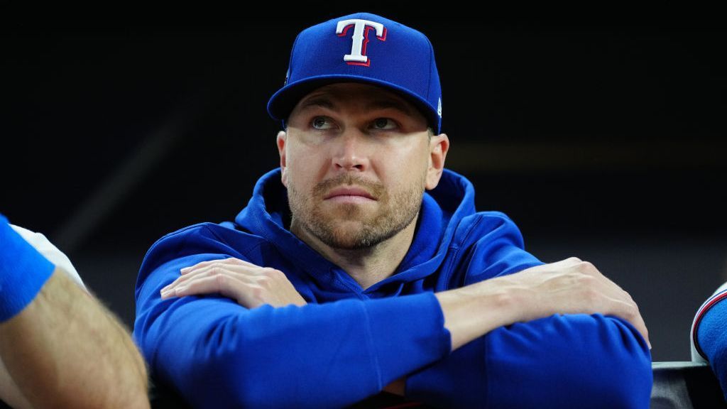 Rangers P deGrom (elbow) throwing, 'feels good'