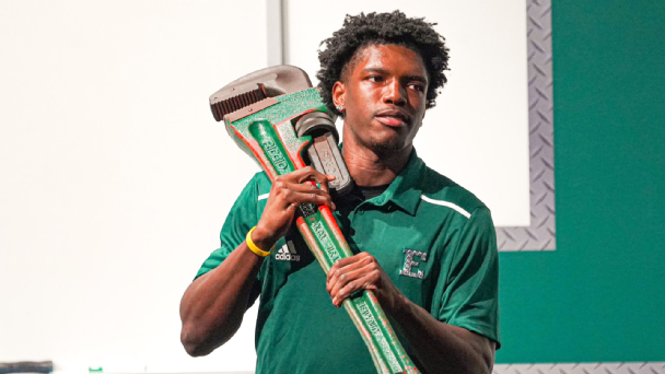 Eastern Michigan plays up blue-collar identity with 51-pound wrench