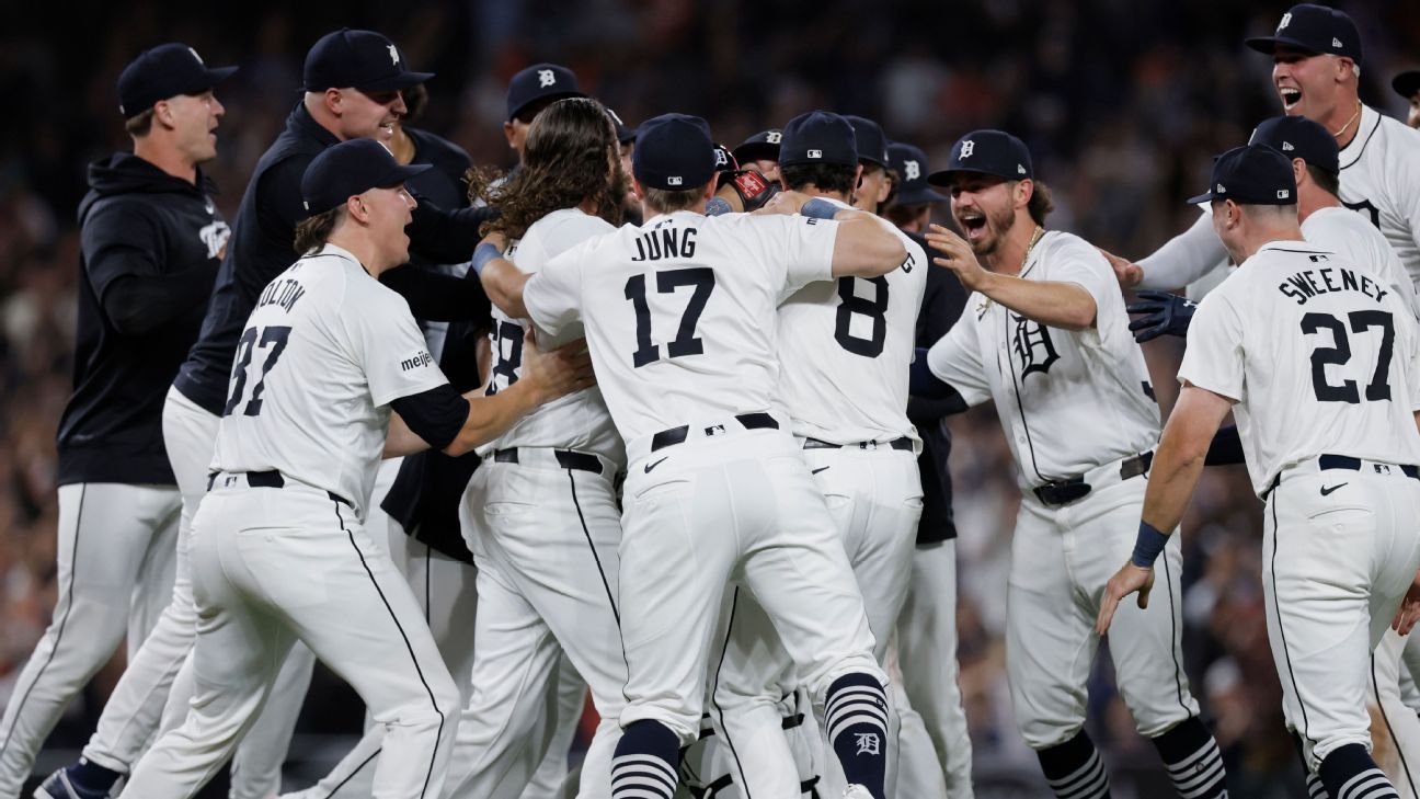 The Tigers end their decade-long postseason wait with a victory over the White Sox