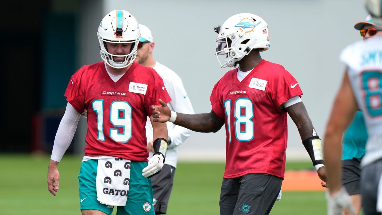 The Dolphins start Tyler Huntley at QB in the MNF against the Titans