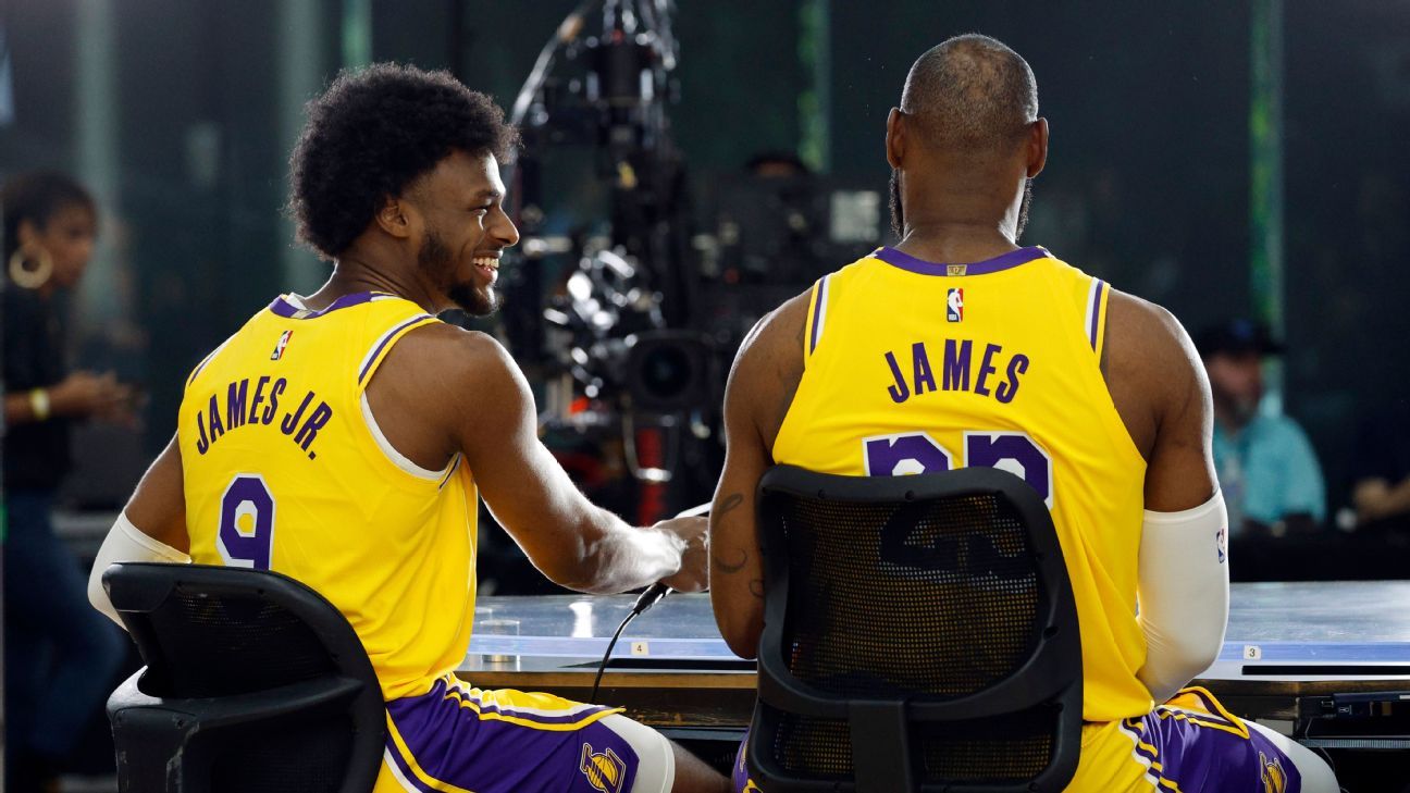 AD: LeBron dialing it up at practice with Bronny