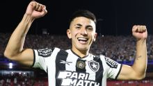 Botafogo não paga dívida, mas consegue derrubar um de seus seis transfers bans na Fifa