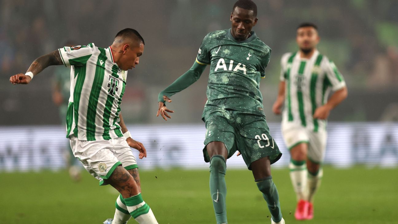 Christian Ramírez added an assist in Ferencvaros’ loss against Tottenham