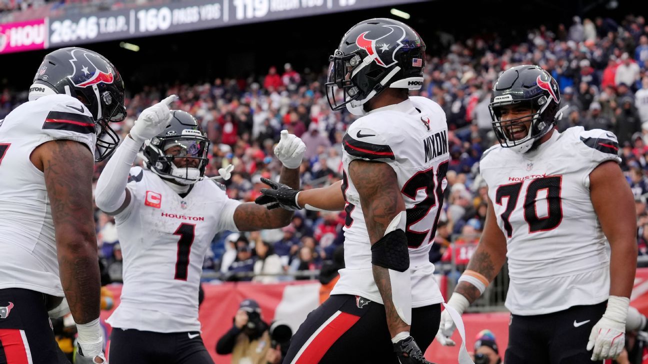 Texans offense, RB Mixon explodes even though WR Collins is out