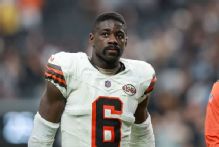 Browns' Owusu-Koramoah (neck) to miss second-straight season