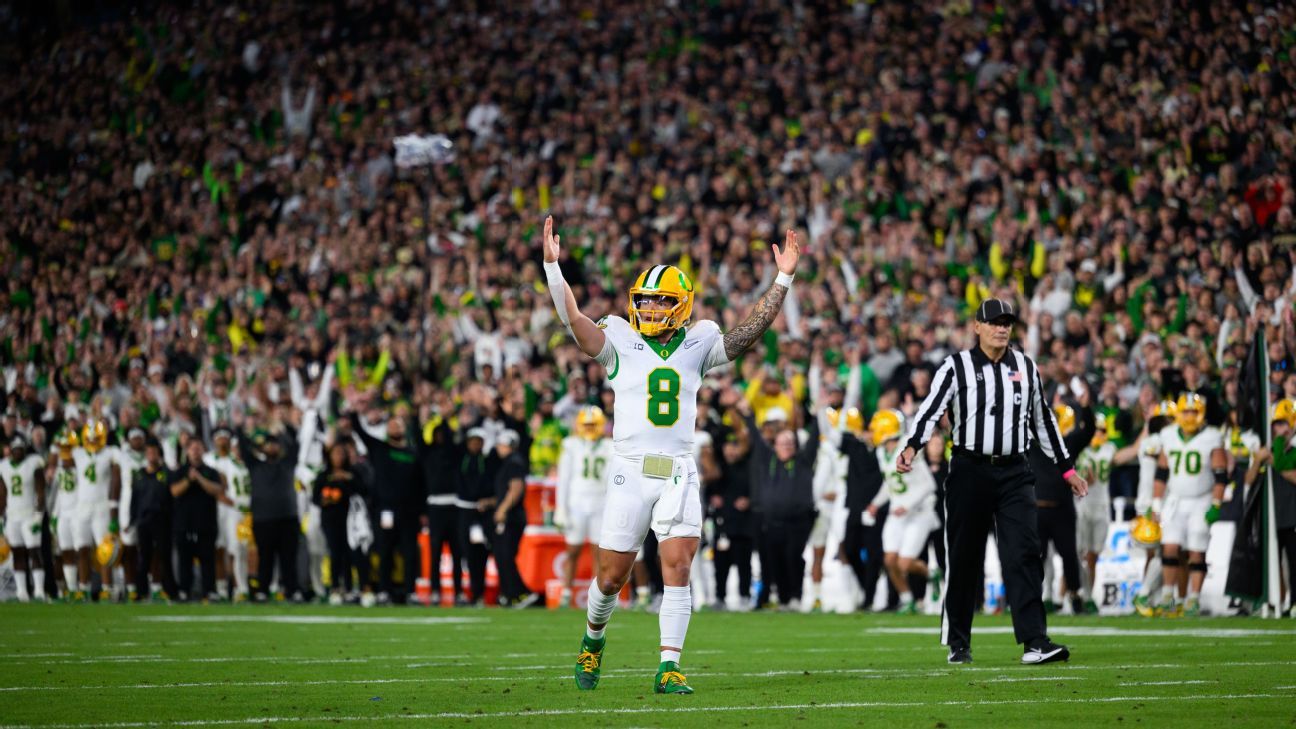 AP poll reaction: What’s next for new No. 1 Oregon and the rest of the Top 25?