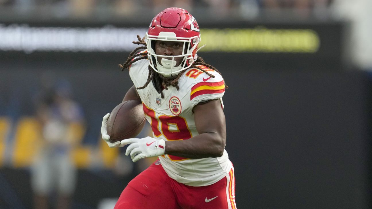 RB Hunt returning to Chiefs on one-year deal