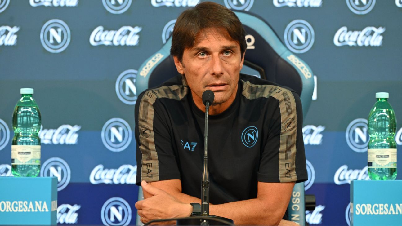 Conte: Prayers not enough for Napoli title win