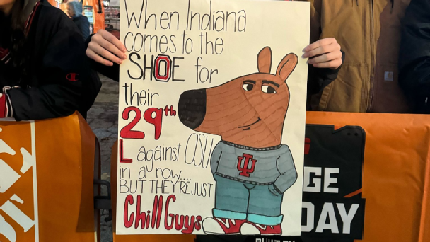 Best signs from 'College GameDay' at Indiana-Ohio State