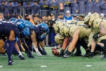 Army-Navy game to be honored with '25 Distinguished American Award